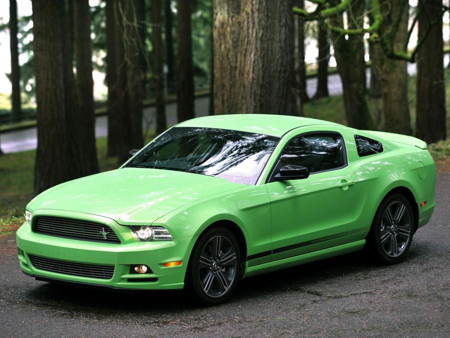  Ford Mustang V6 2012 года  (фото 131 из 133)